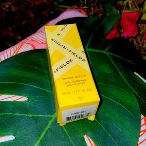 Rodan + Fields Shimmer Body Oil NIB